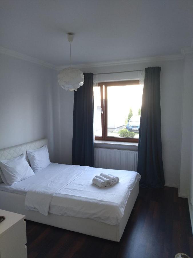 House4You Apartament Sakura Airport Chopin Varsovia Exterior foto